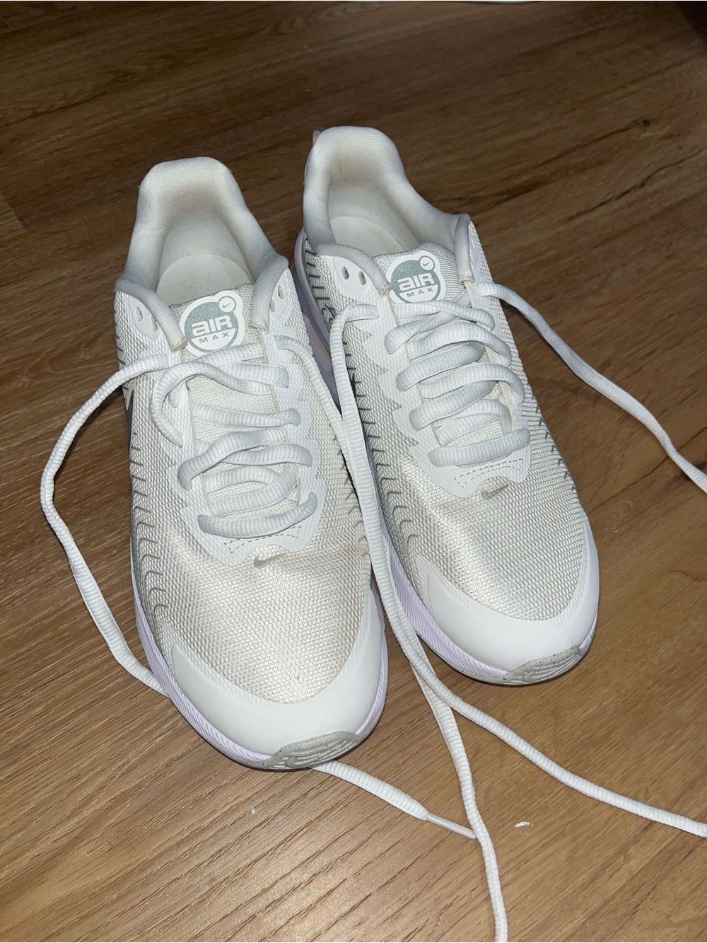Nike White Women's Air Max Lightweight Running Sneakers